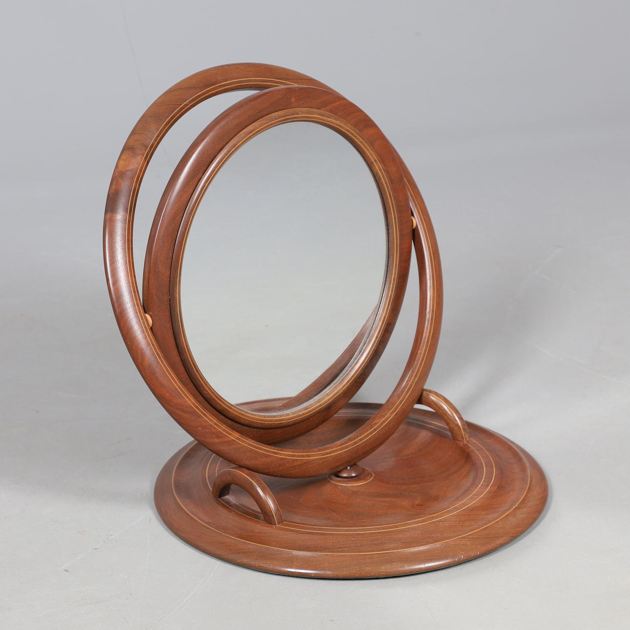 MODERNE TOILETBORD SPEJL.