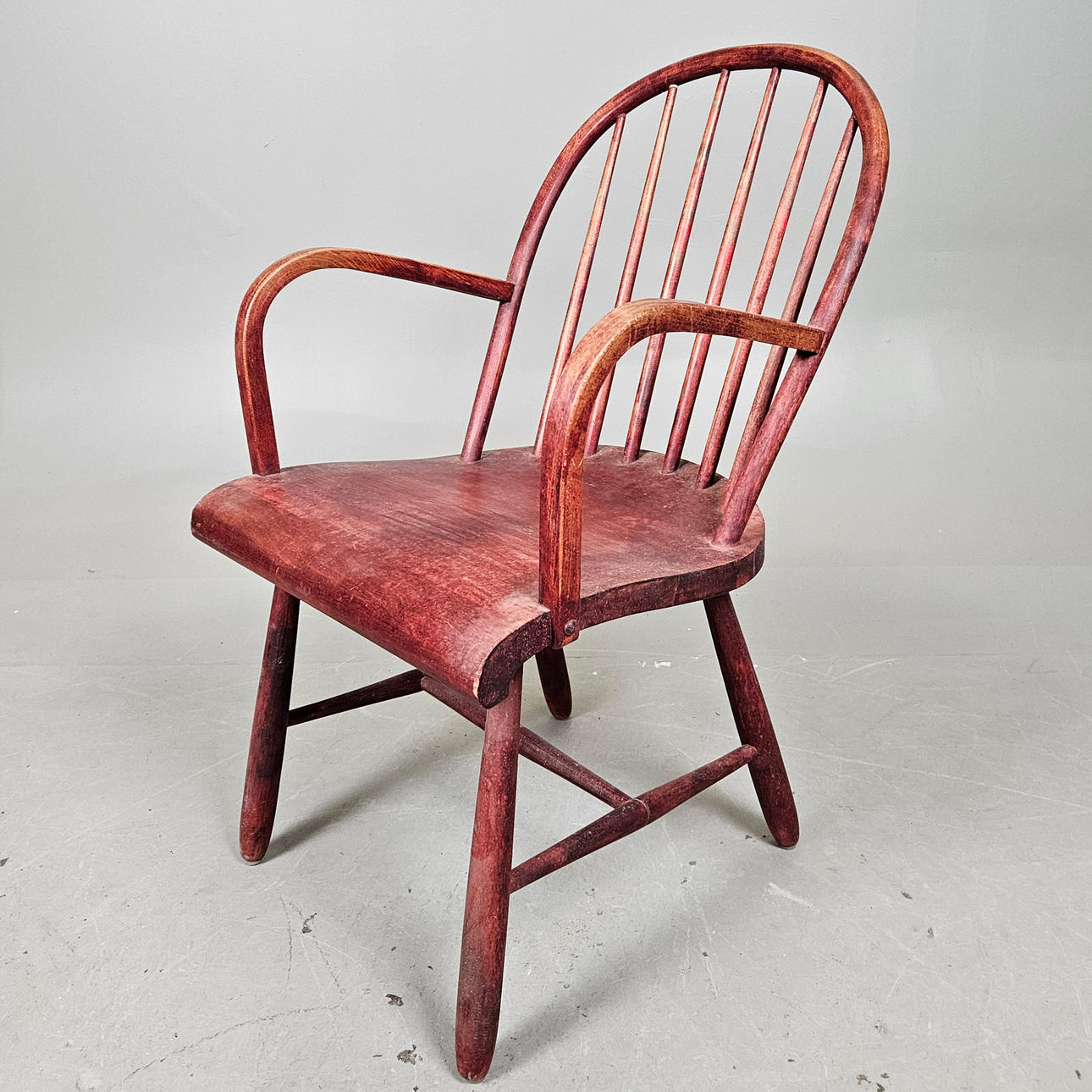 A 1940s/50s armchair.