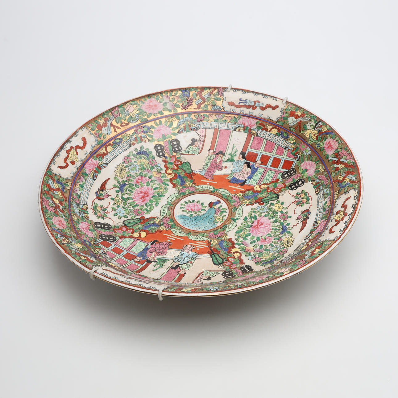 A ceramic dish, Famille Rose, Asia.