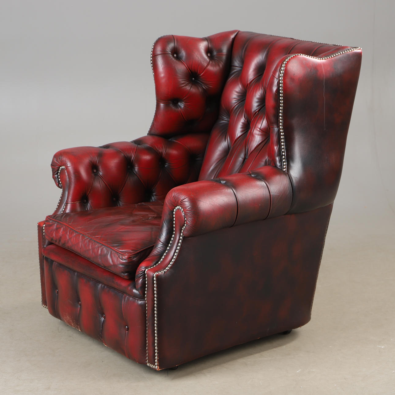 EARPATCH SESSEL, Lederpolsterung, englischer Stil.