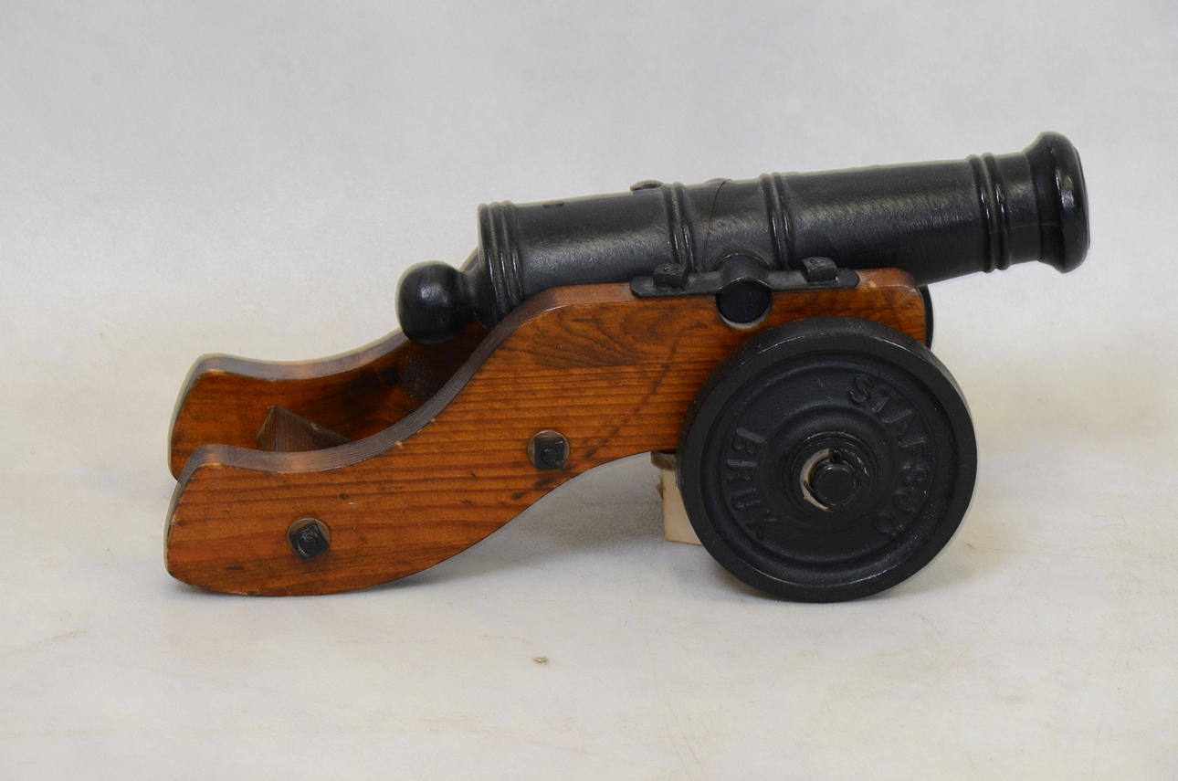 KANON, gjutjärn, Stavsjö bruk, 1900-tal.