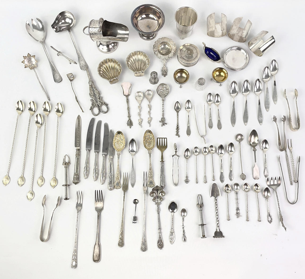 PARTI NYSØLV. Serveringstilbehør, redskaber, 87 stk.