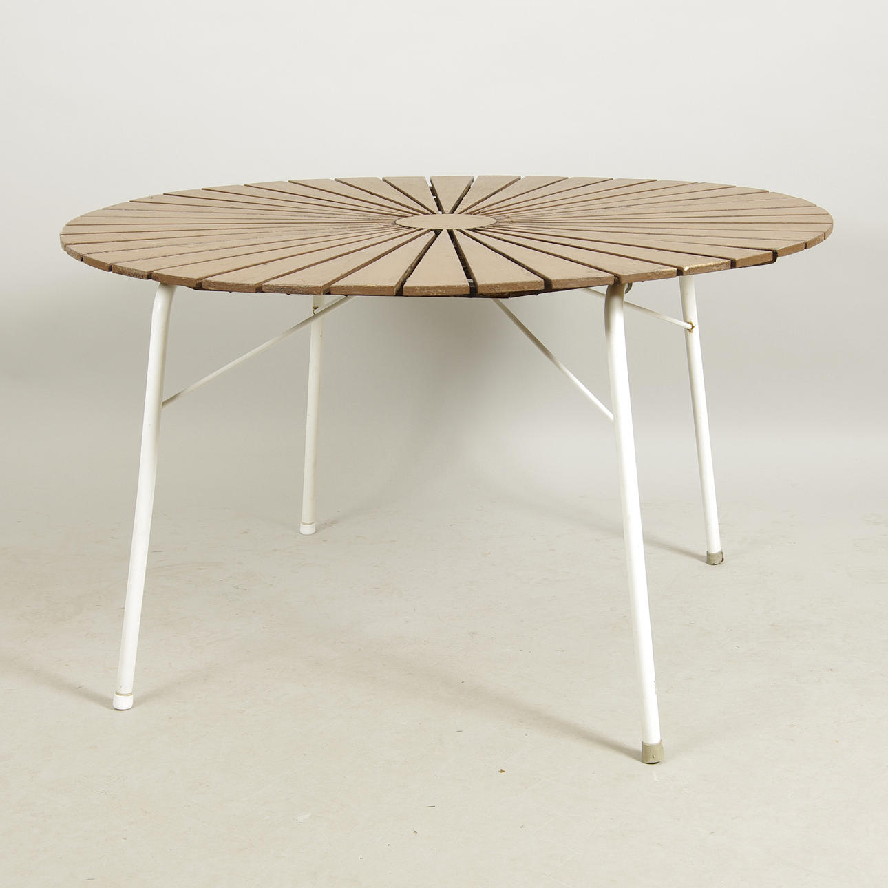 TRÄDGÅRDSBORD, trä/metall, 1900-talets mitt.