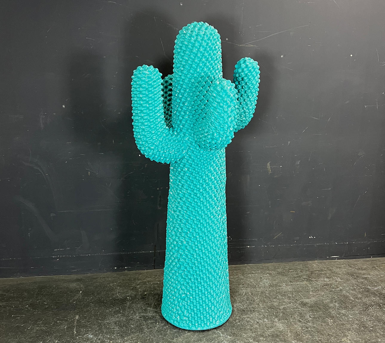 GUFRAM GAMMABLUE KAKTUS.