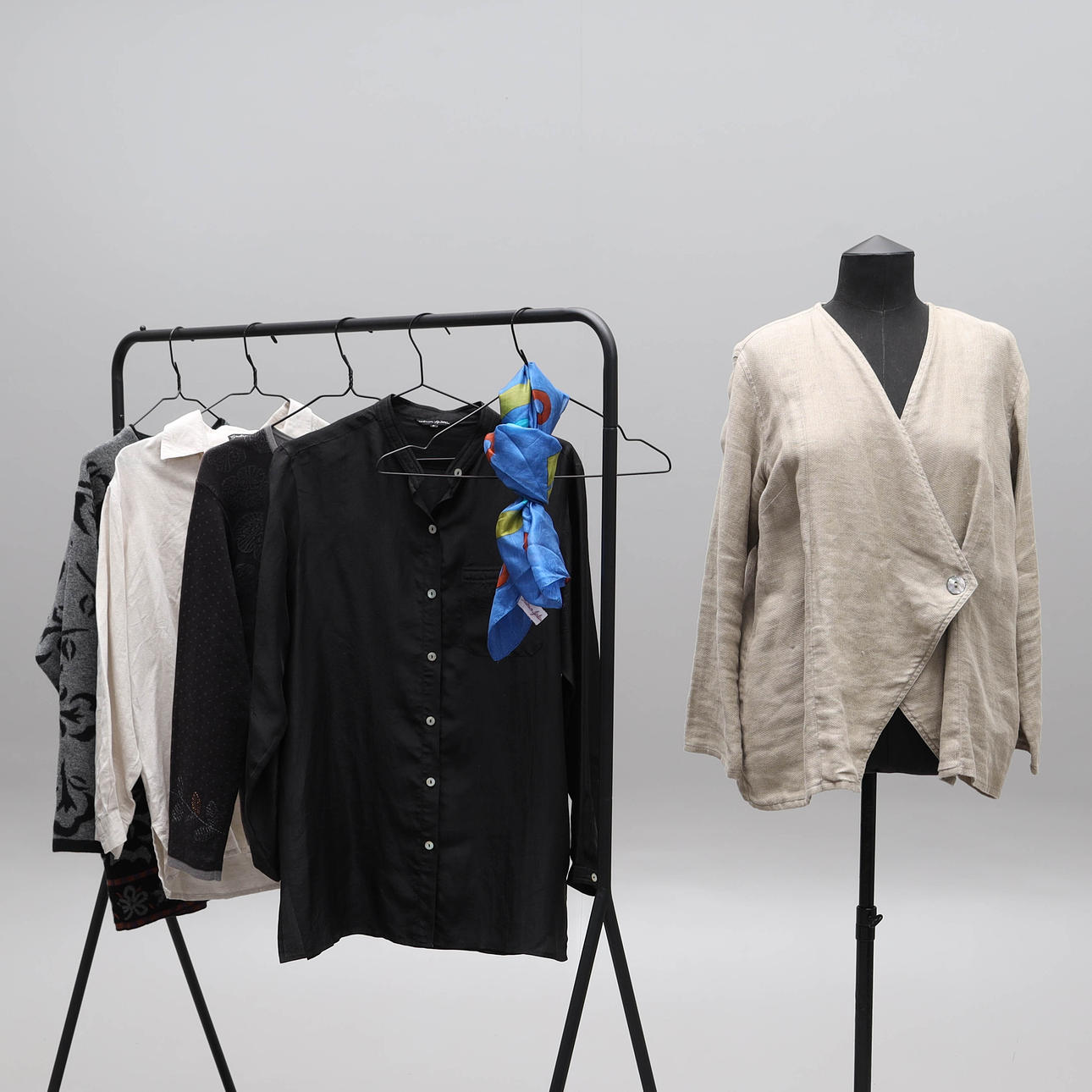 Eine 6-teilige GUDRUN SJÖDÉN für Damen, Größe M.