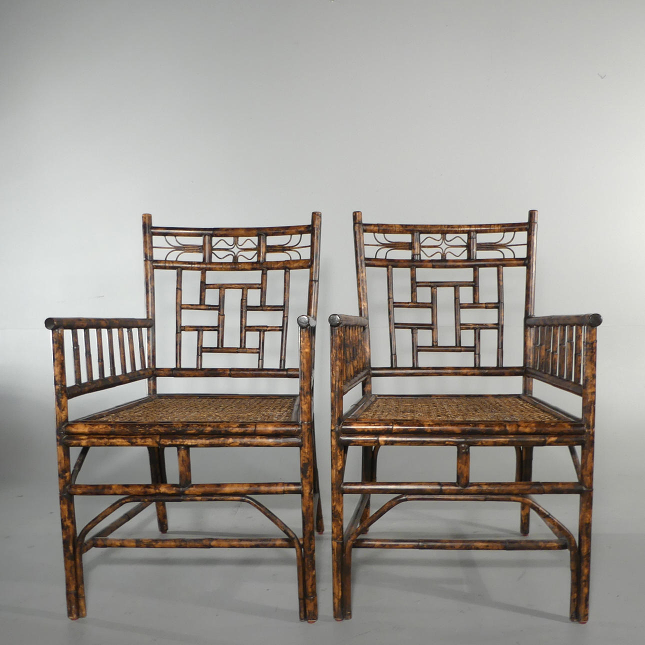 KARMSTOLAR, rotting / bambu, kolonialstil.