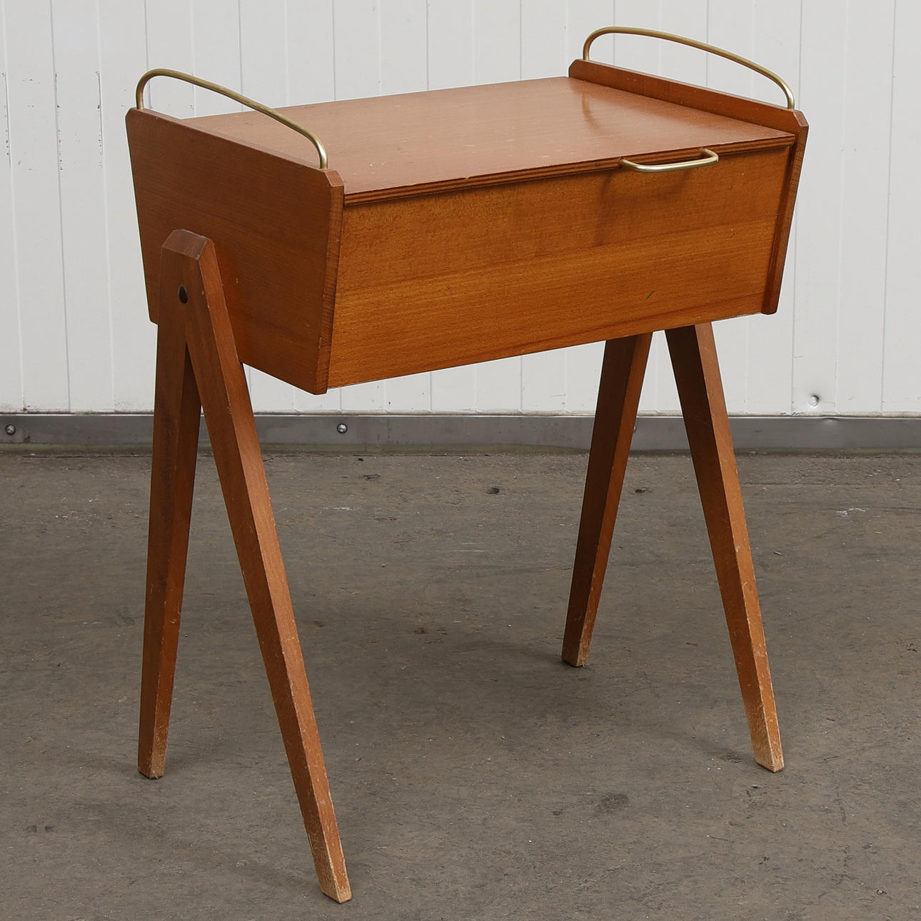 Una chapa de teca de los años 60 SYSKRIN.