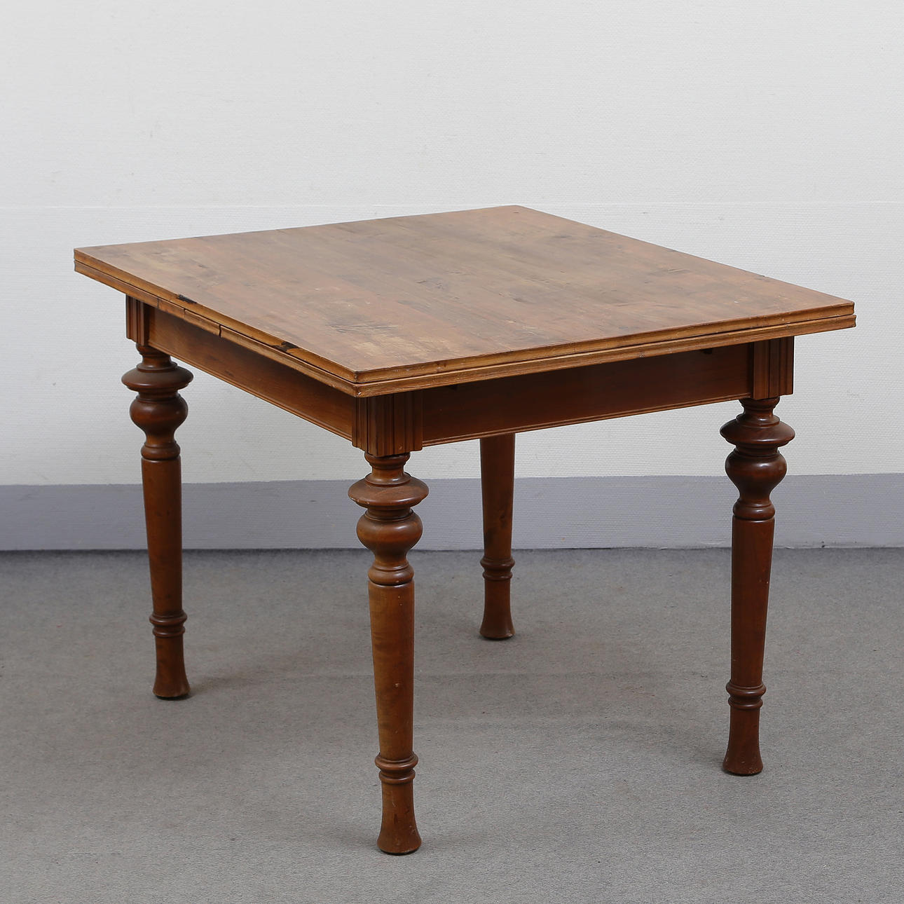 TABLE WITH INSERTS, DRESSED BIRCH, 1800/20TH CENTURY. Furniture ...