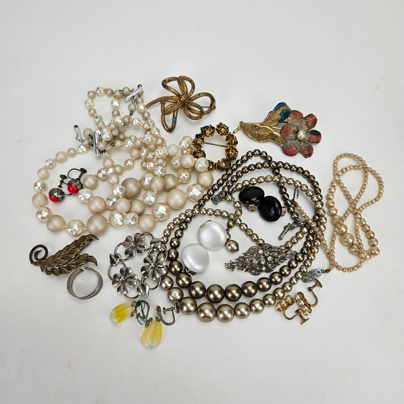 SMYKKER, 20. århundrede.