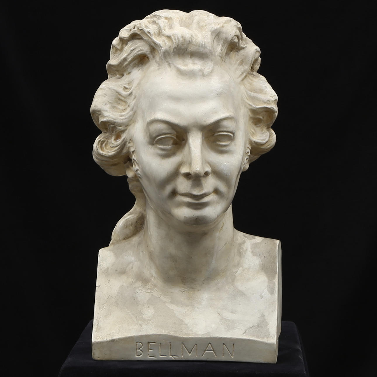 CARIN NILSON(1884-1973). TILLSKRIVEN. "Bellman". Skulptur, byst, gips, osignerad.