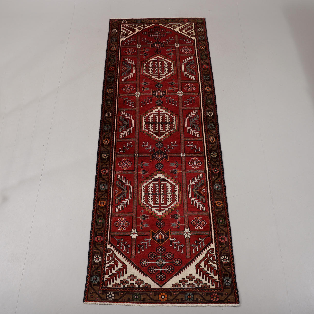 TEPPICH, orientalisch, Maße 307x111 cm.