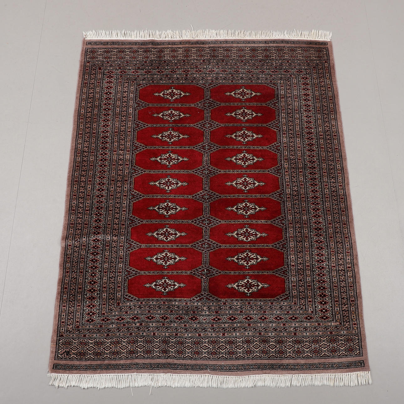 MATTA, Pakistan, mått 188x147 cm.