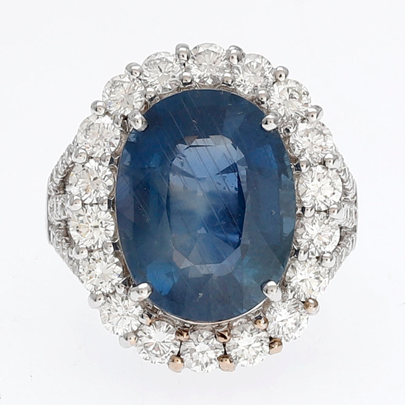 Sapphire and diamonds rosette ring with GIA certificate.
