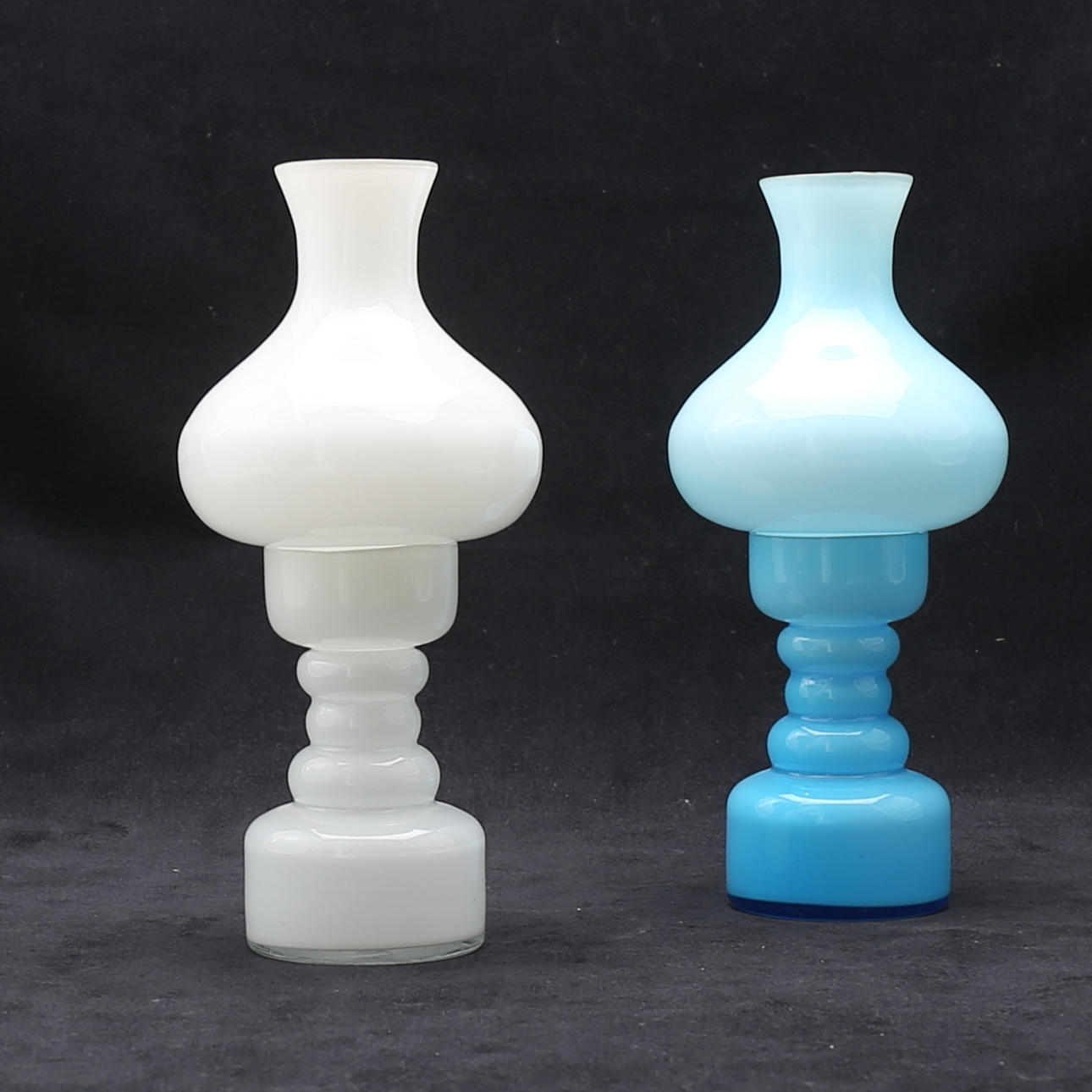 VASER/LJUSSTAKAR, 2 stycken, möjligen P O Ström.