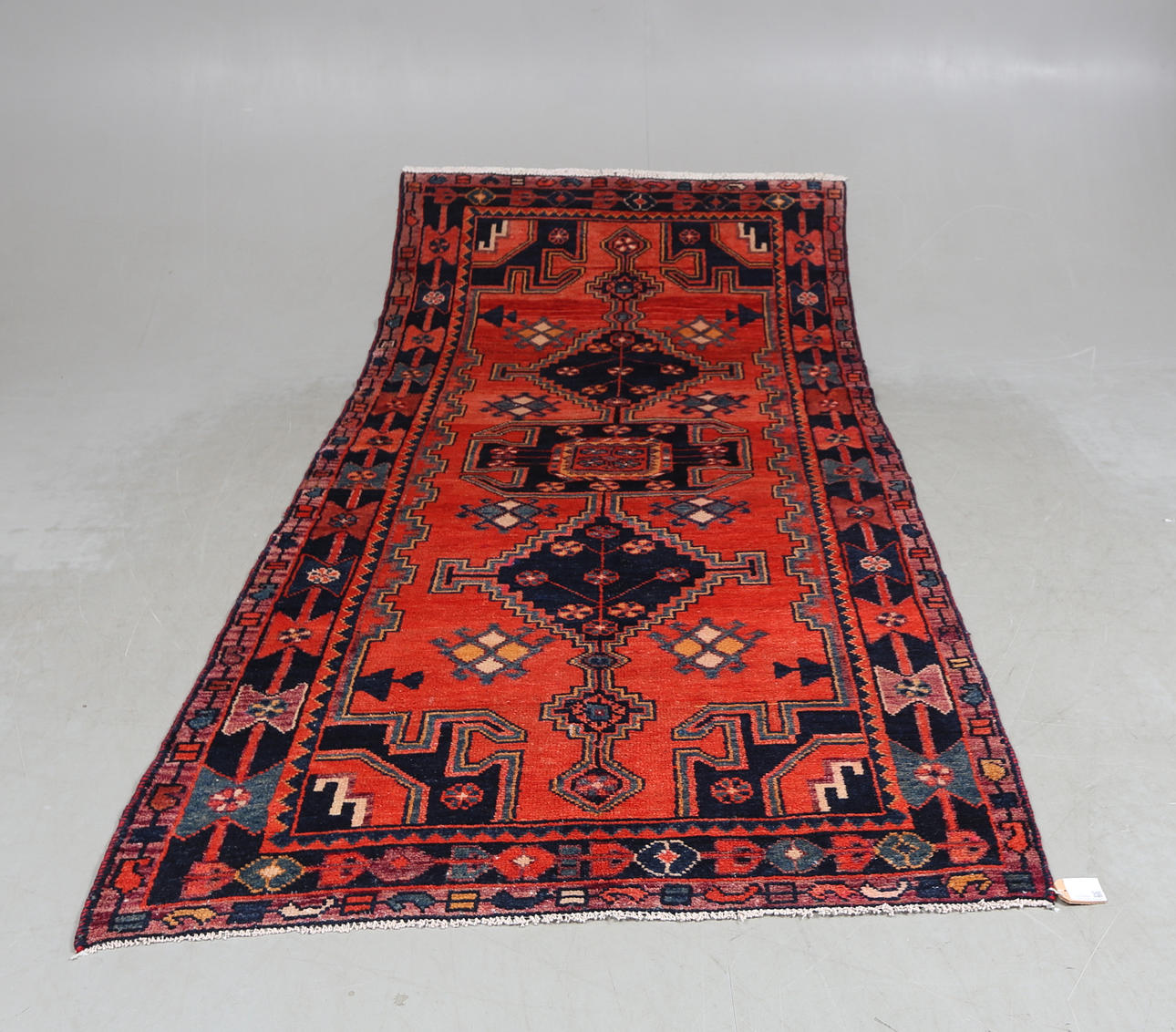 TÆPPE, orientalsk, ca 285x135 cm.