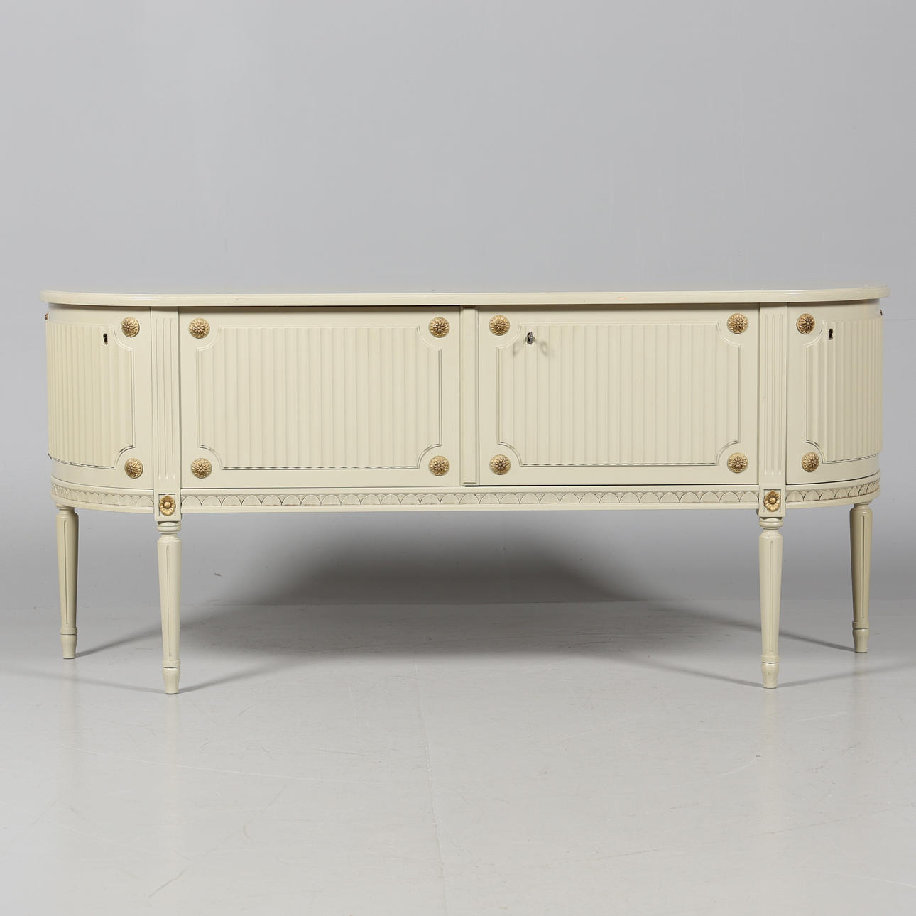 SENKKI, kustavilainen tyyli.