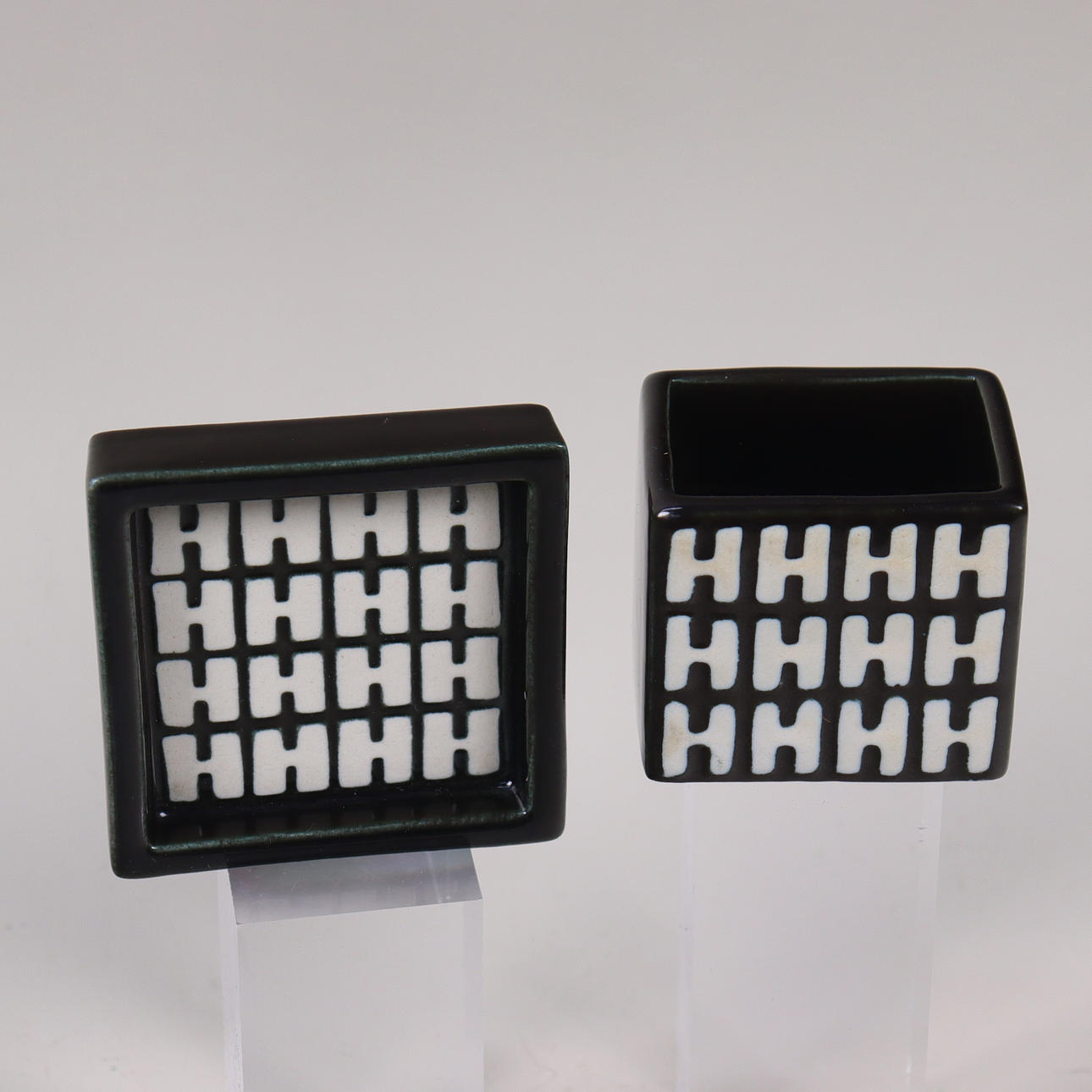 喫煙具・ライター GUSTAVSBERG DOMINO ASHTRAY(M) 喫煙具・ライター GUSTAVSBERG DOMINO ASHTRAY(M) GUSTAVSBERG