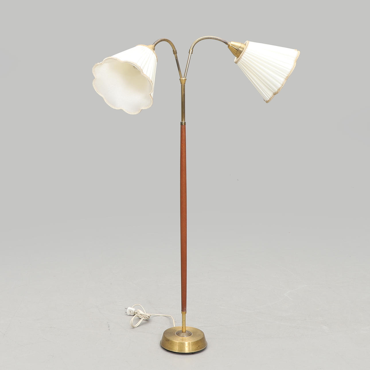 1950S FLOOR LAMP.
