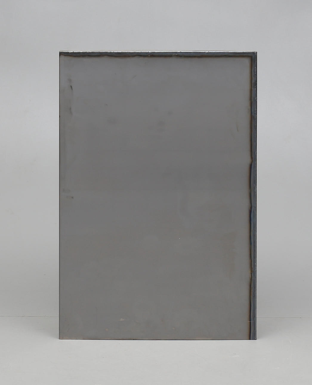 PIEDESTAL, borstad stål, modern tillverkning.