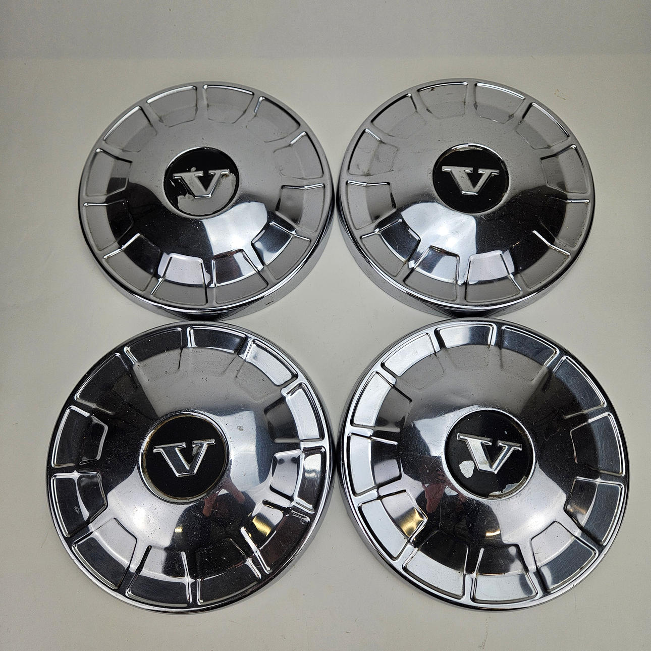 Hub caps, 4 pcs, sheet metal, Volvo.