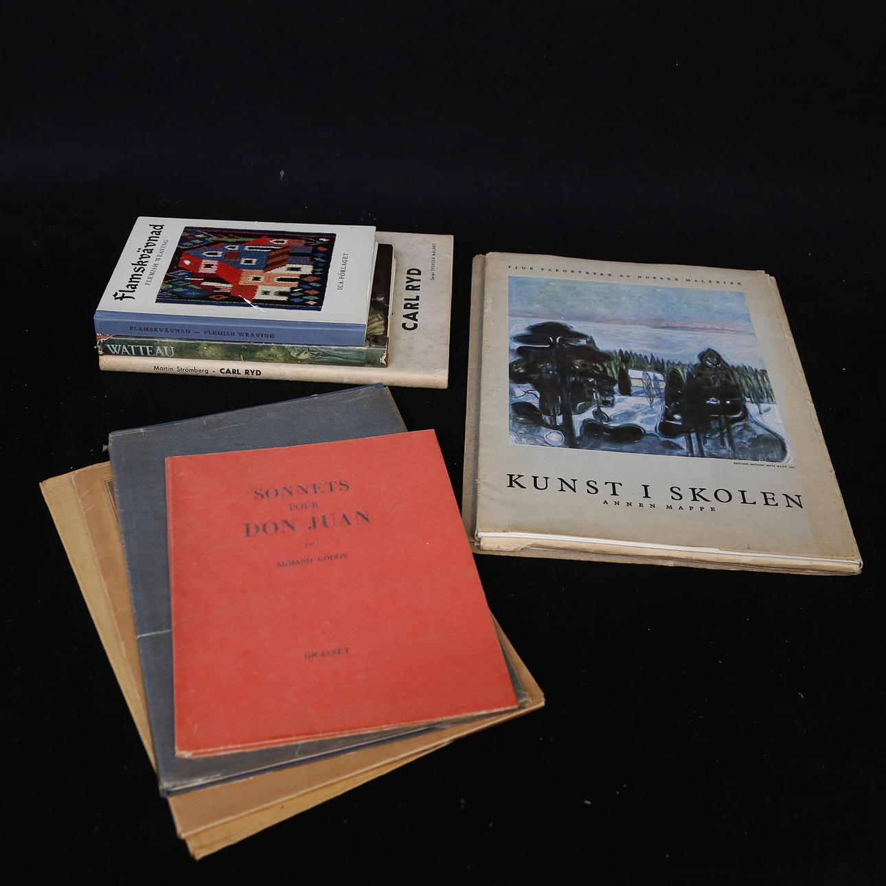 BÖCKER, 9 st, bl.a. konstnärs litteratur.