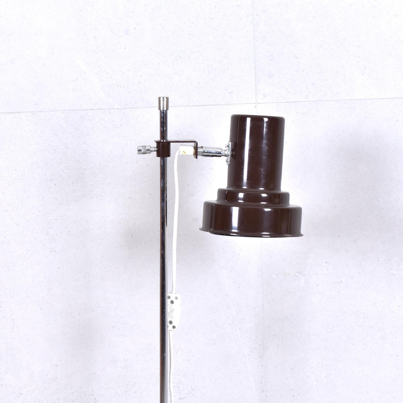 FLOOR LAMP, 20th century.