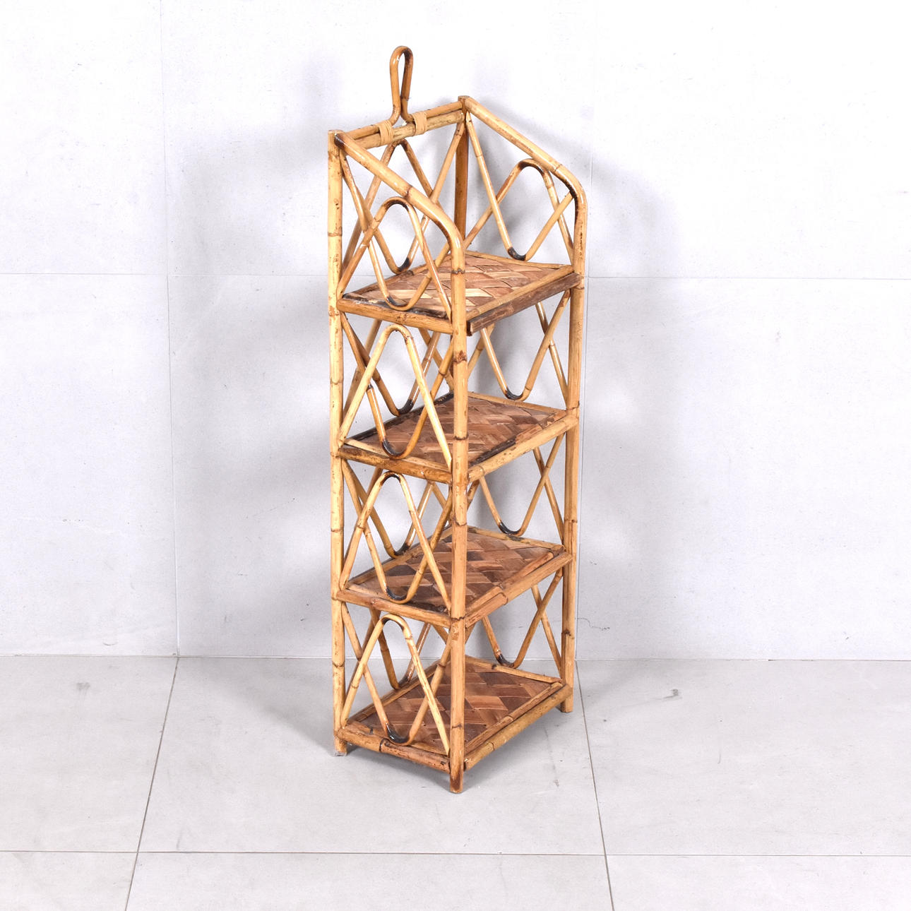 A rattan shelf, 20th century.