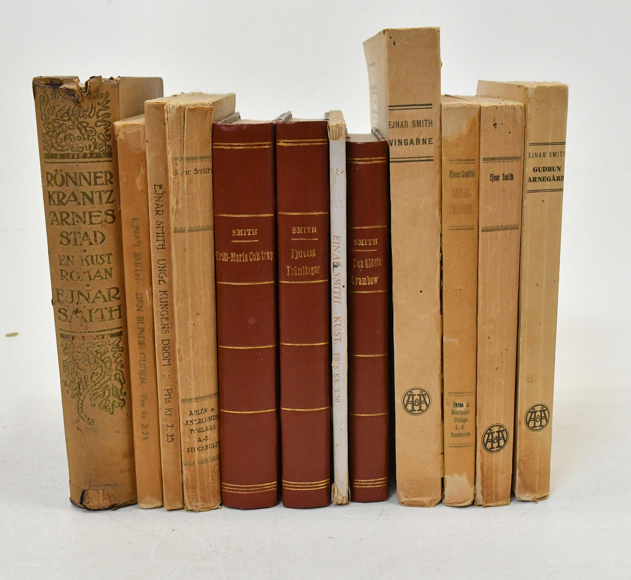 Büchersammlung von Ejnar Smith. 12 Bände.