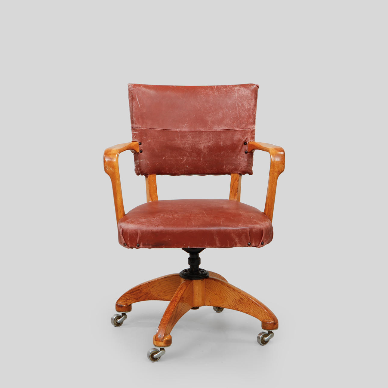 SKRIVBORDSSTOL, 1900-tal, på hjul.