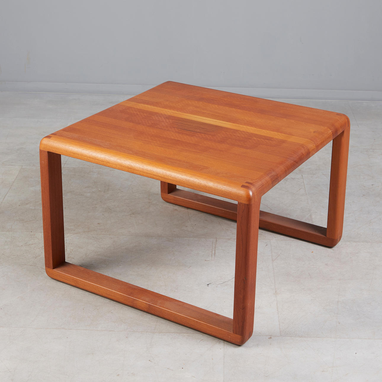 Couchtisch / Tisch, Teak.