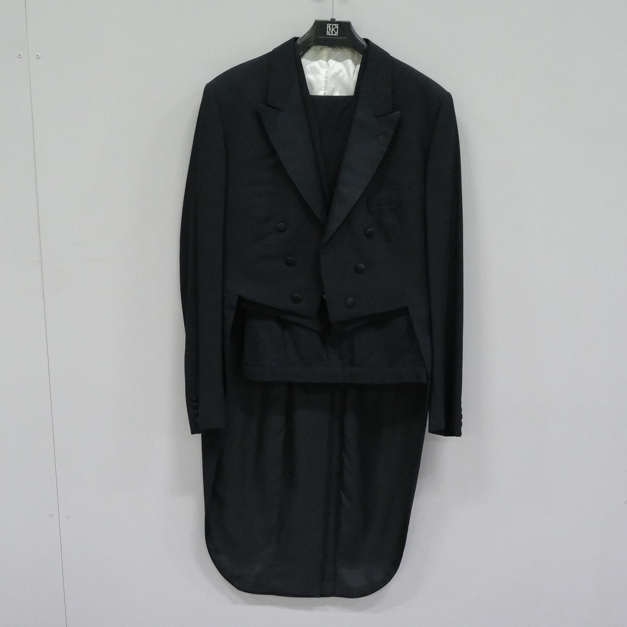 FRACK, NK, 3 PIECES.