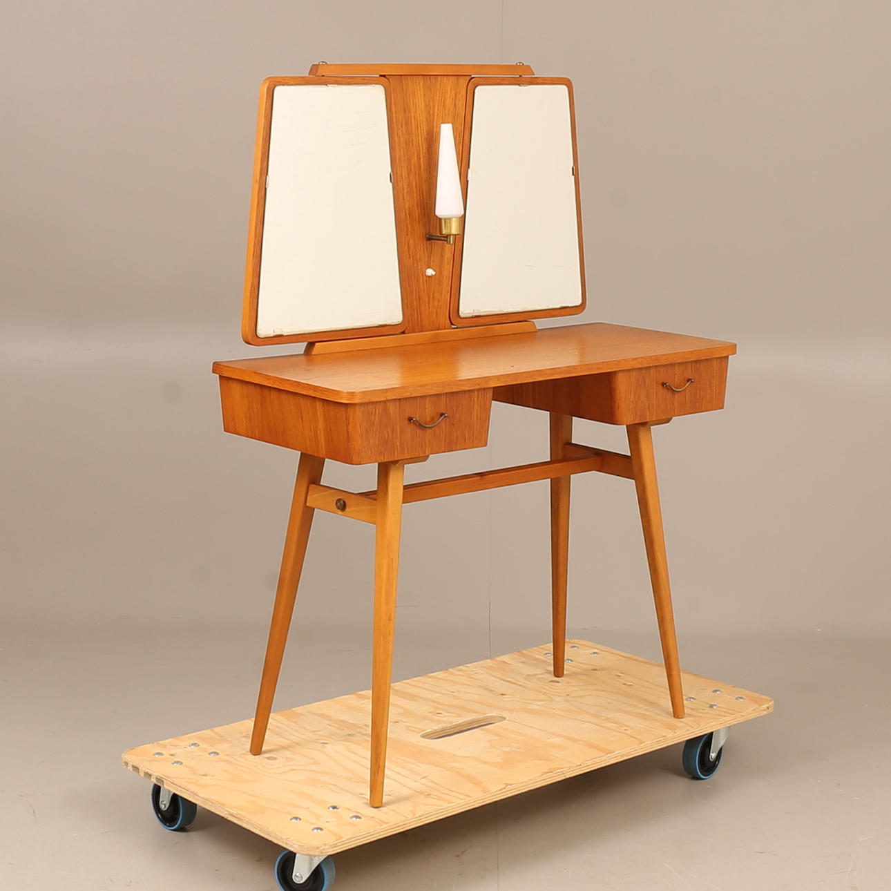 PEILIPÖYTÄ, tiikkiä 1960-luku.