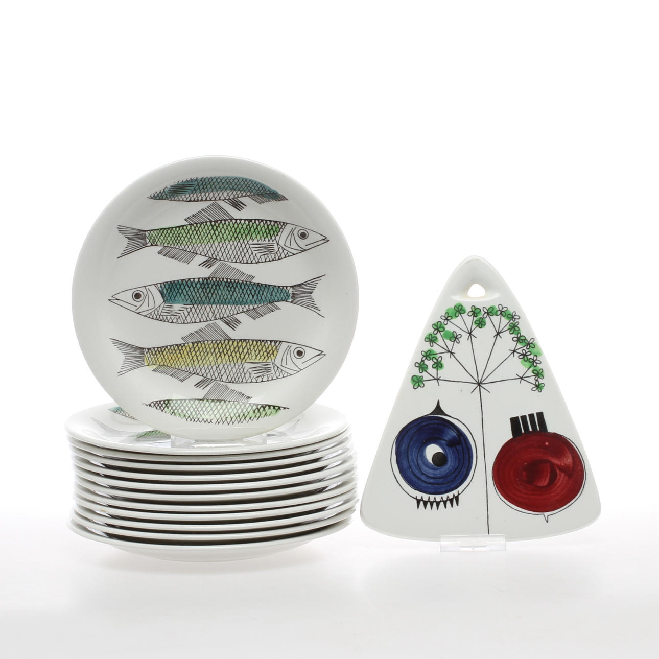 ASSIETTER samt SKÄRBRÄDA, 13 delar, porslin, "My Garden" samt "Picknick", Marianne Westman, Rörstrand, omkring 1900-talets mitt.