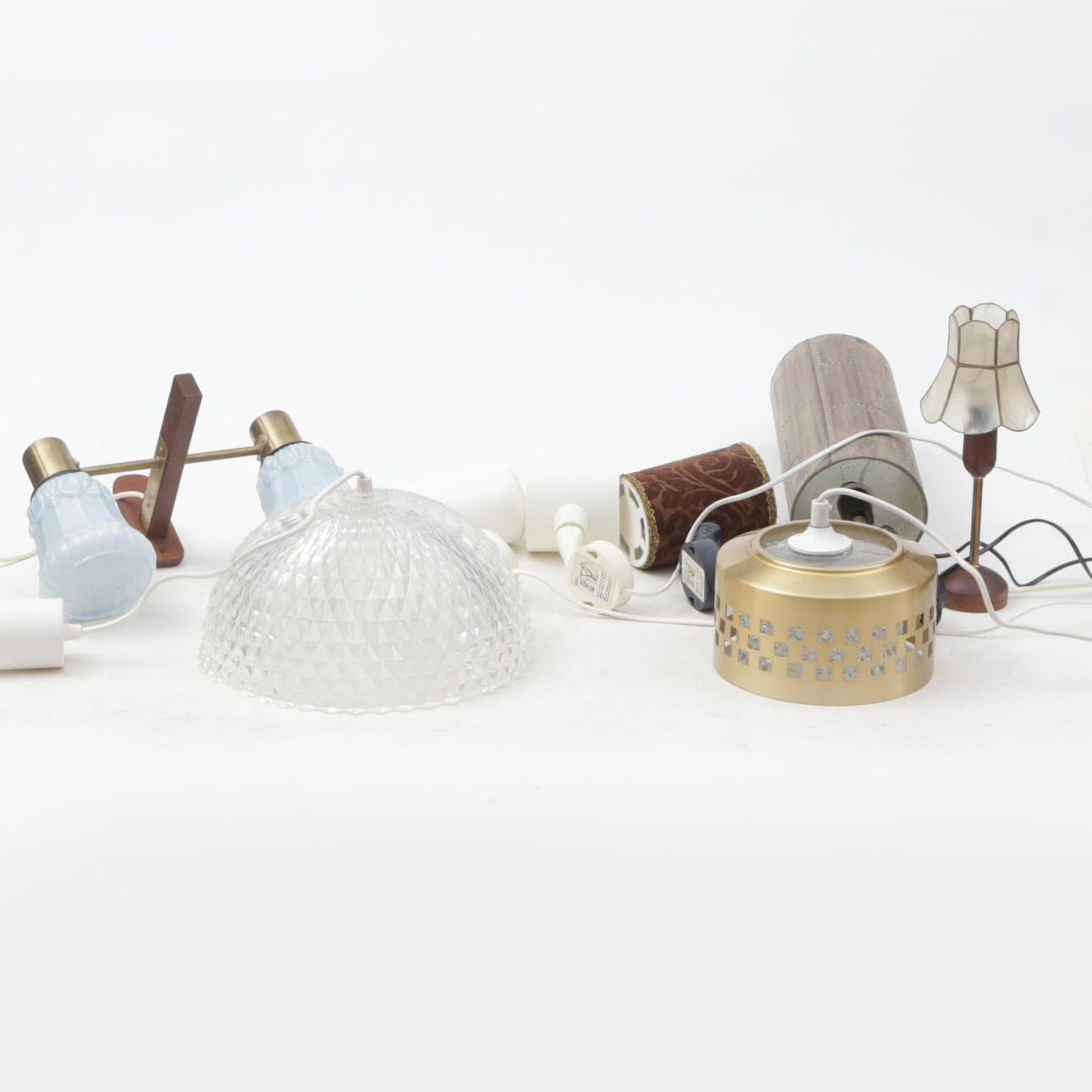 LIGHTING FIXTURES in box.