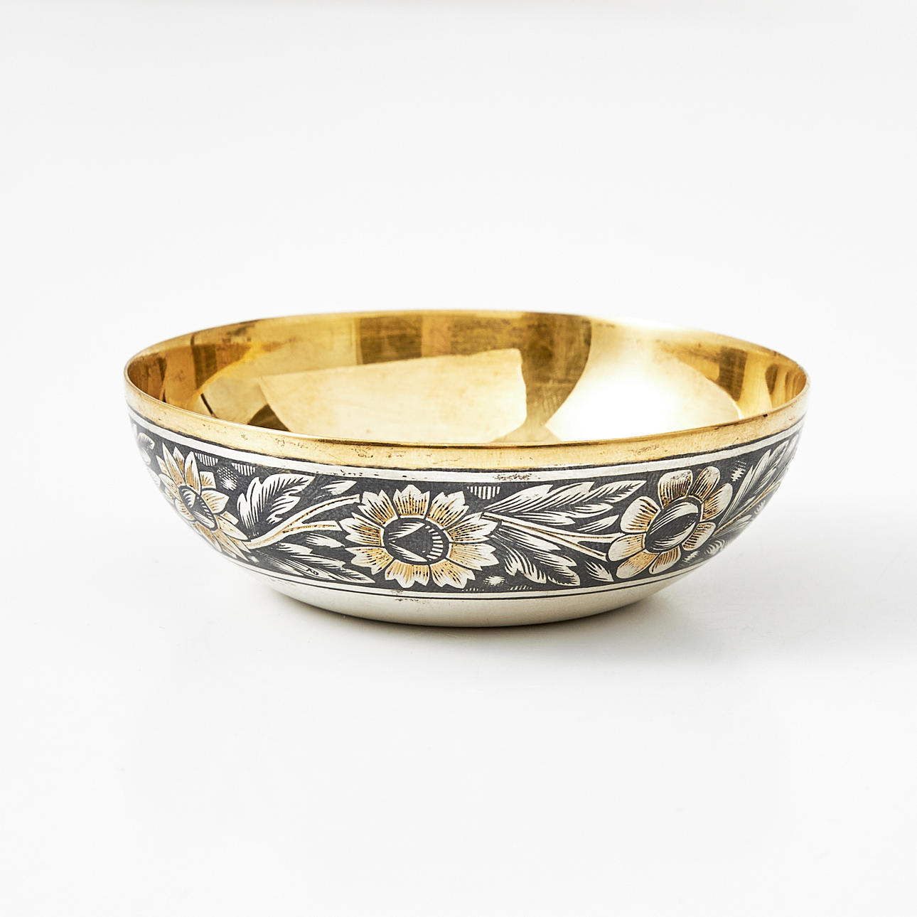 Eine silberne Salzpfanne, sowjetisch, Moskau.