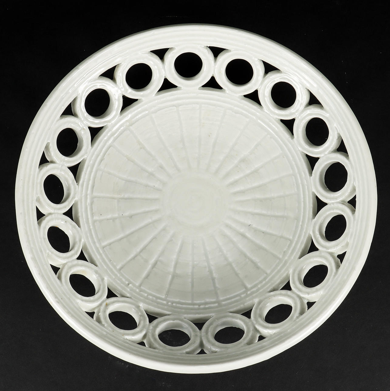 GUNNAR NYLUND. Skål, Rörstrand Olympia.