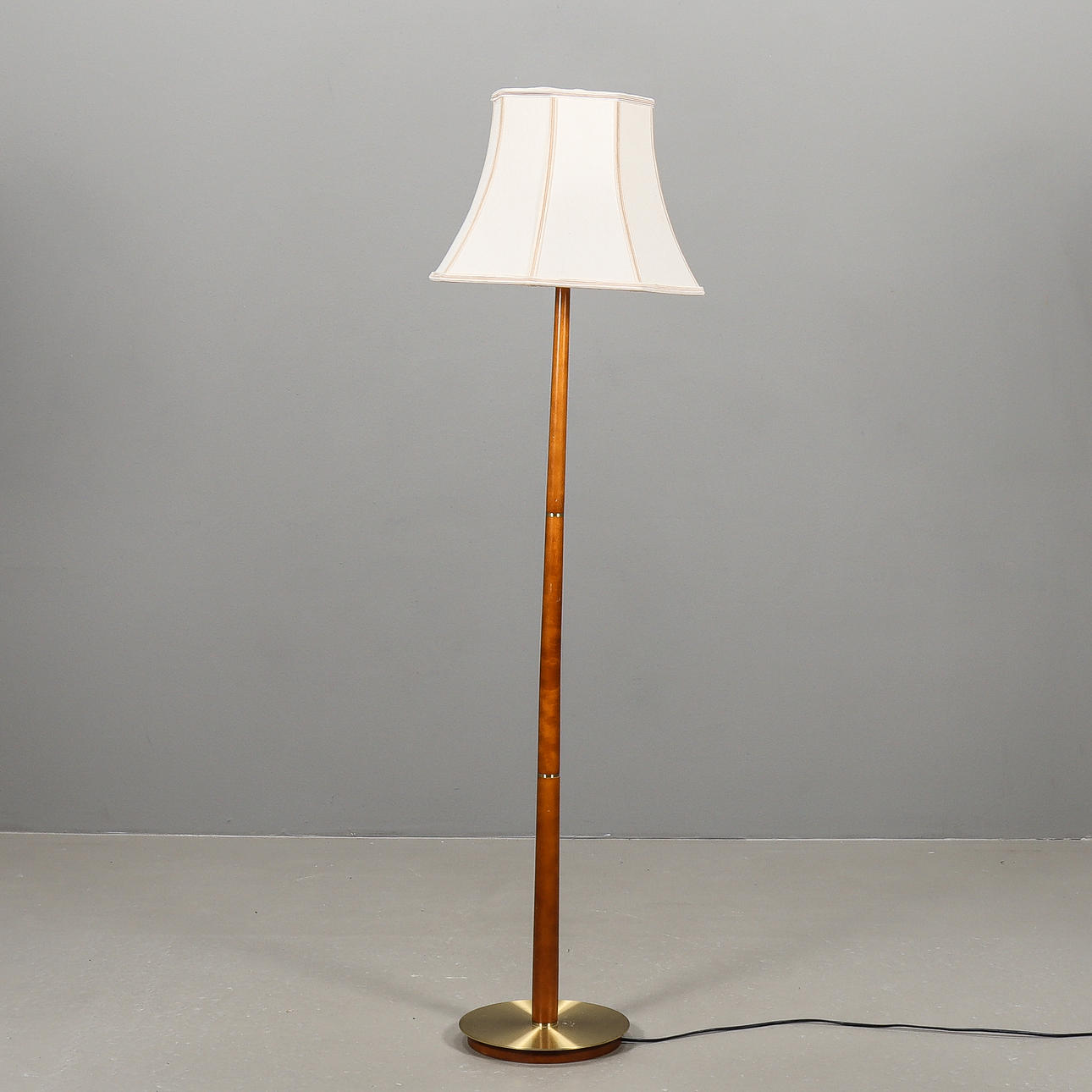 STEHLAMPE, gebeiztes Hartholz und Messing, Aneta.