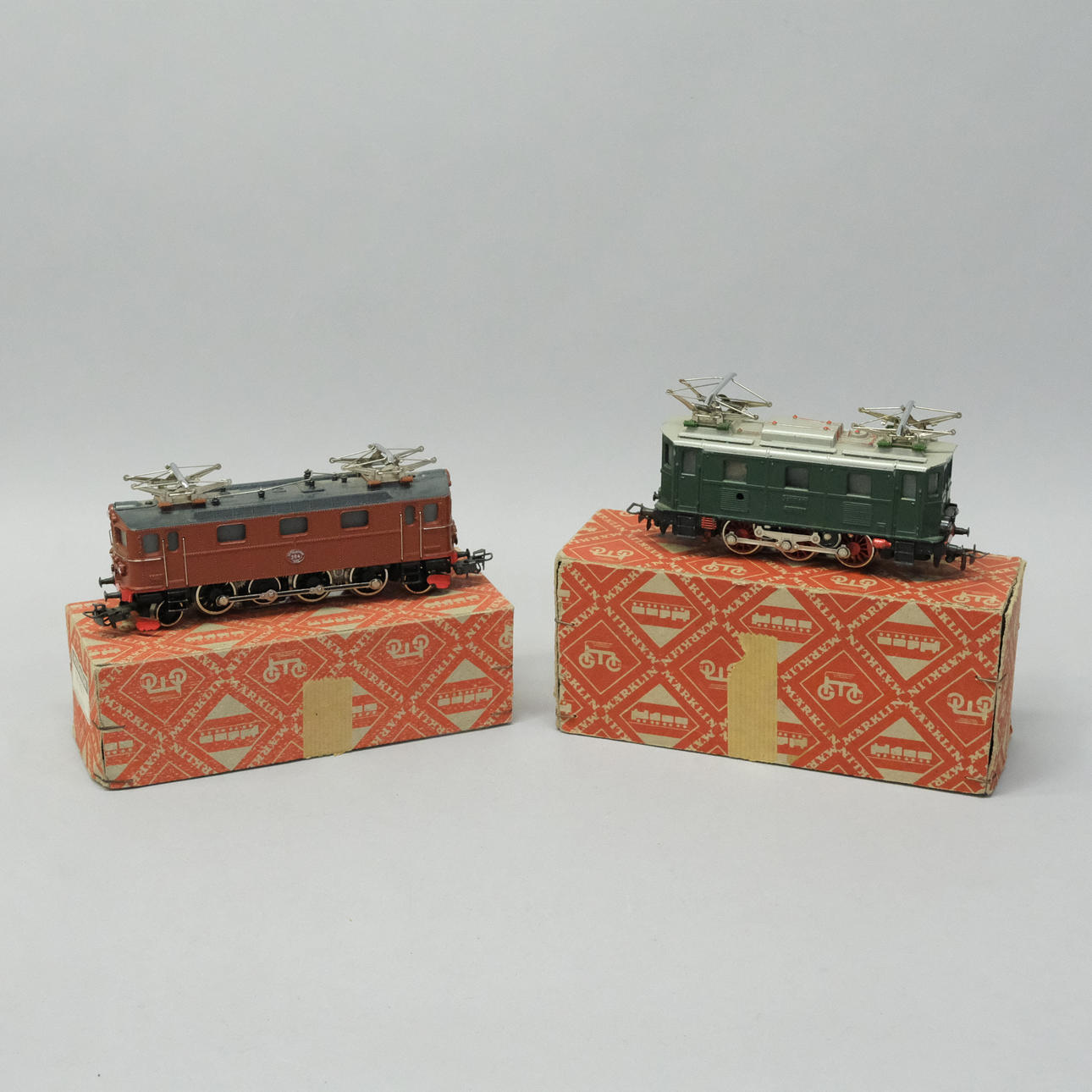 MARKLIN. MODEL TRAIN. SCALE H0. TWO PARTS.