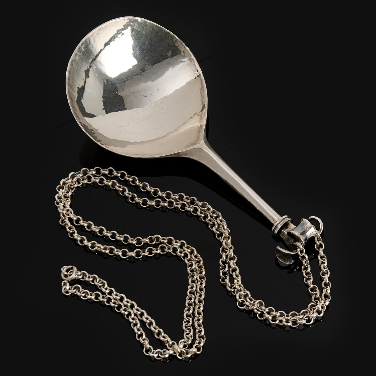 Weinlöffel aus Messing, Silber, MGAB, Linköping, 1978.