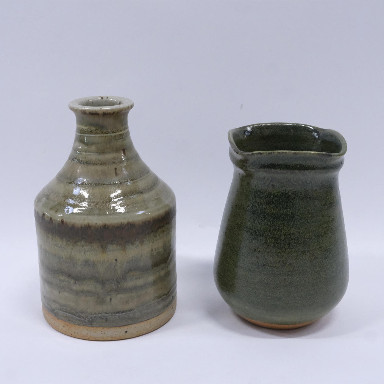 JOHN ANDERSSON. TVÅ STYCKEN VASER, HÖGANÄS.