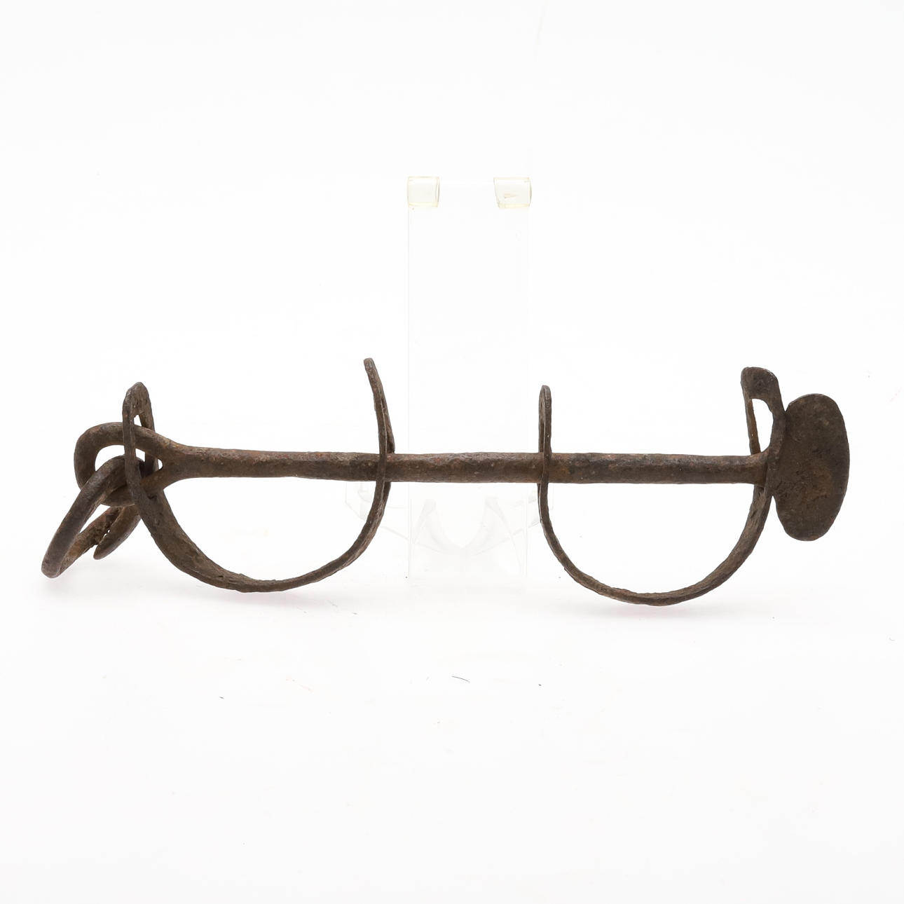 A wrought iron handcuffs, 18th century.