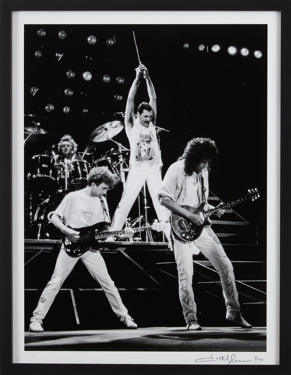 TORLEIF SVENSSON. Queen the magic tour.