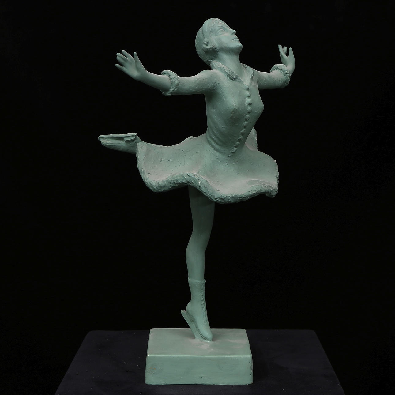 CARIN NILSON(1884-1973). Skulptur, gips, osignerad.