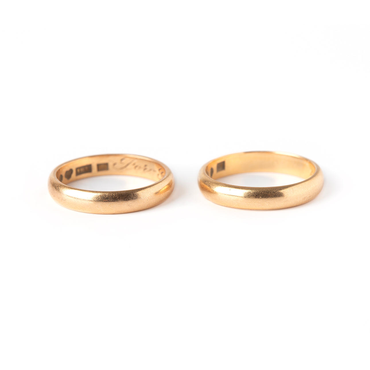 Vielsesringe, 2 stk, 18K guld.