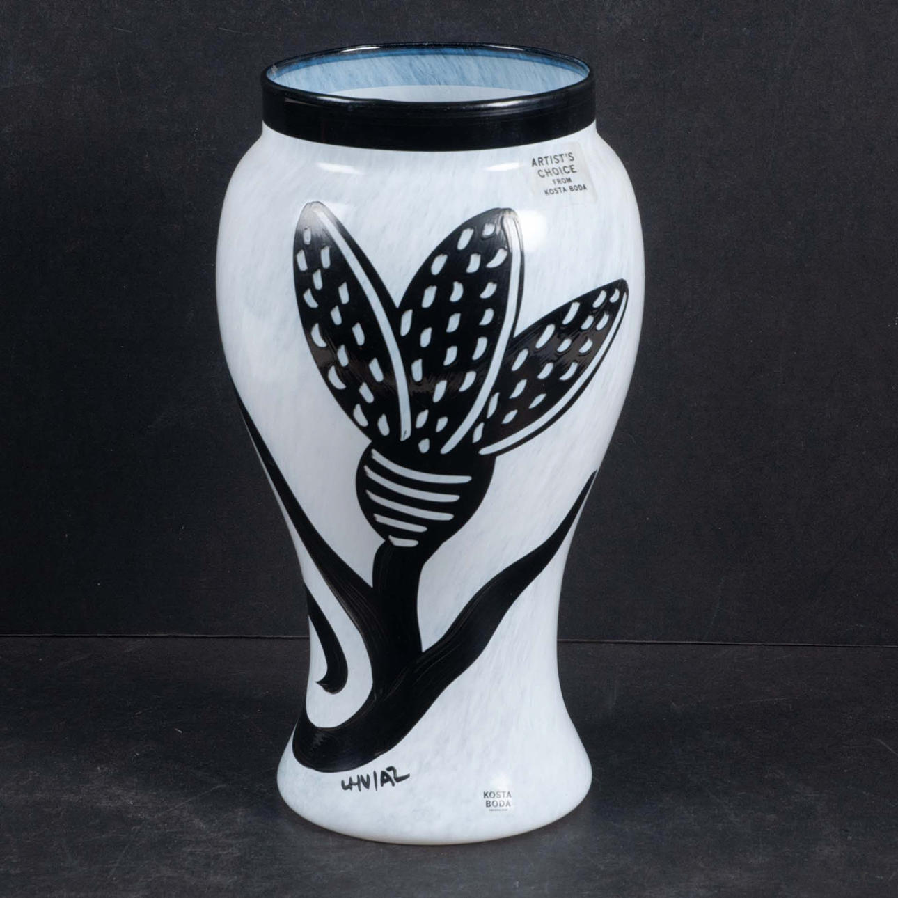ULRICA HYDMAN VALLIEN. vase, glass, Kosta Boda, Artist