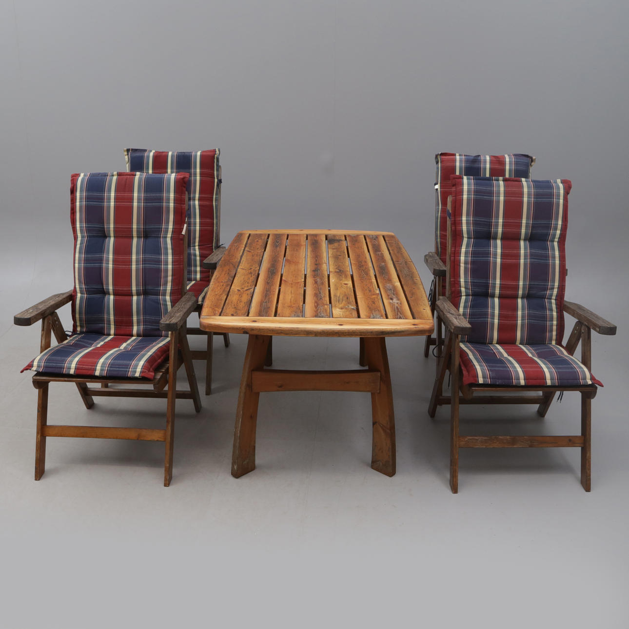 TRÄDGÅRDSMÖBLEMANG, Hillerstorp, 5 DELAR.