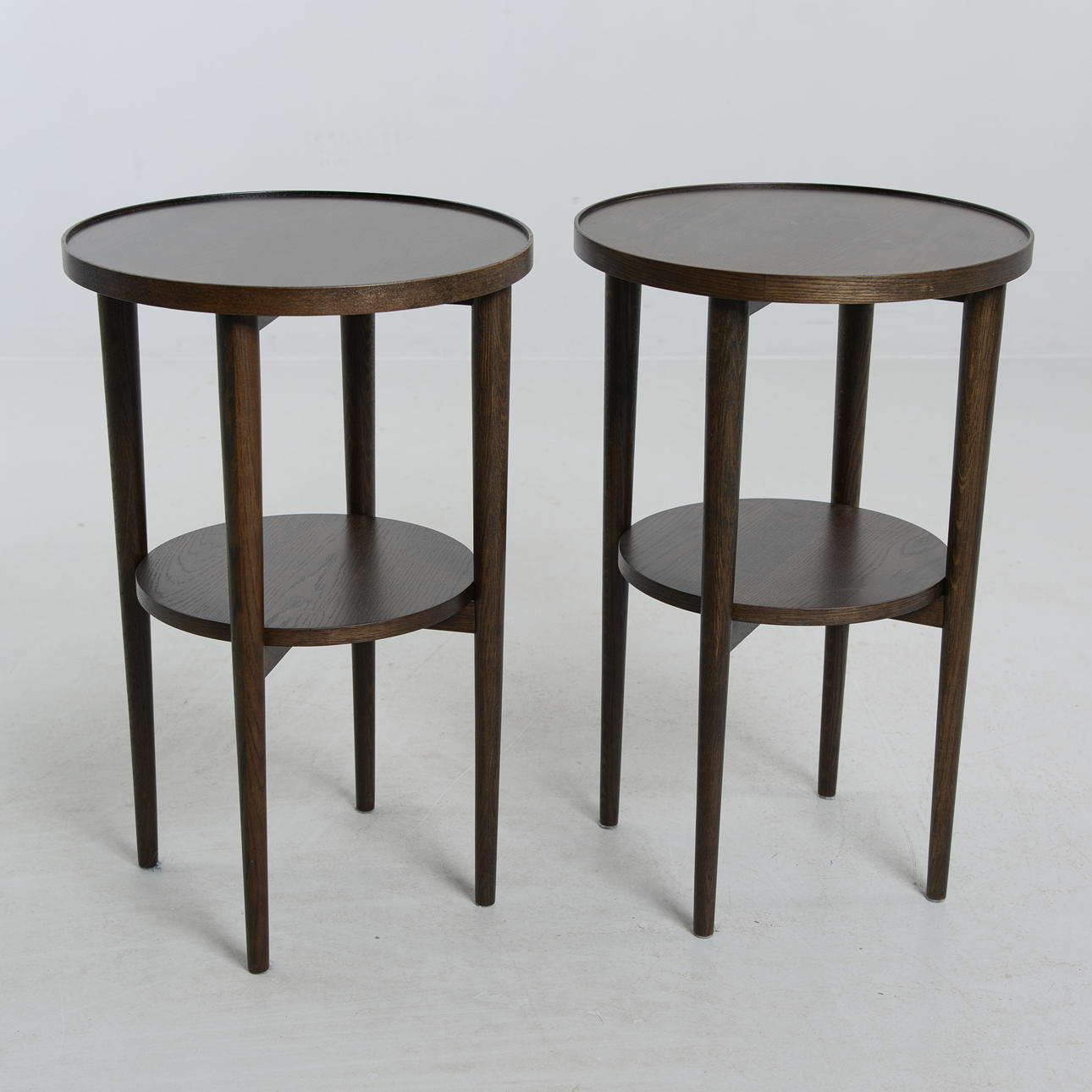 Et par „Tuva“ sengeborde, Mio.