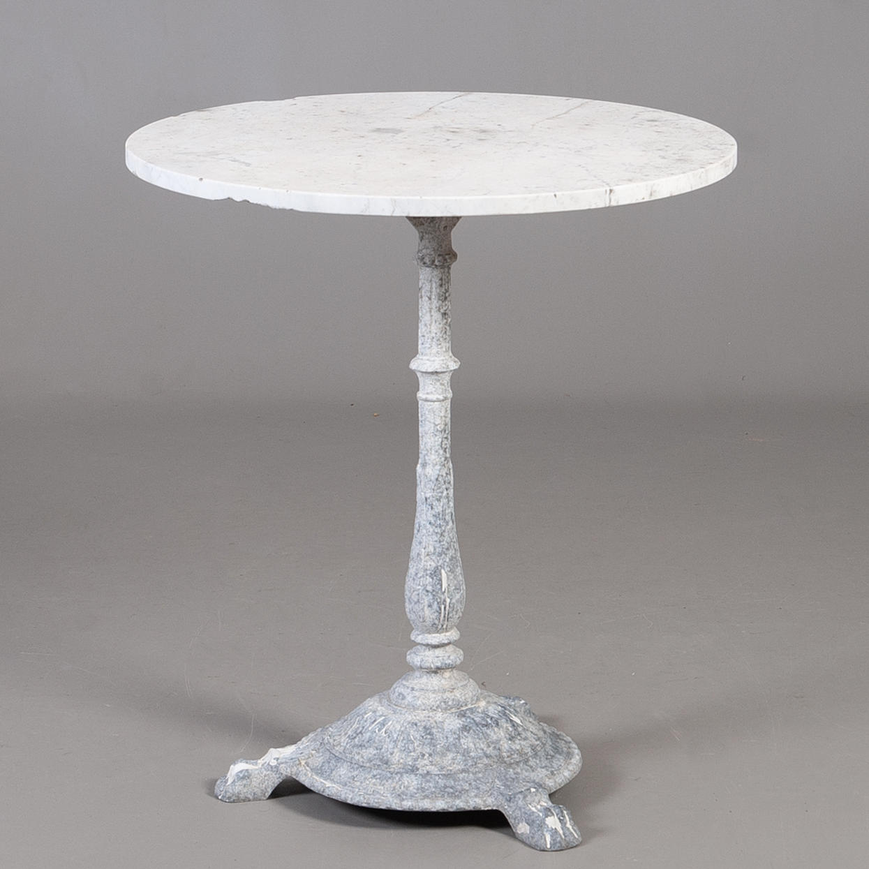 GARTENTISCH, Gusseisen, mit Steinplatte Byarum.