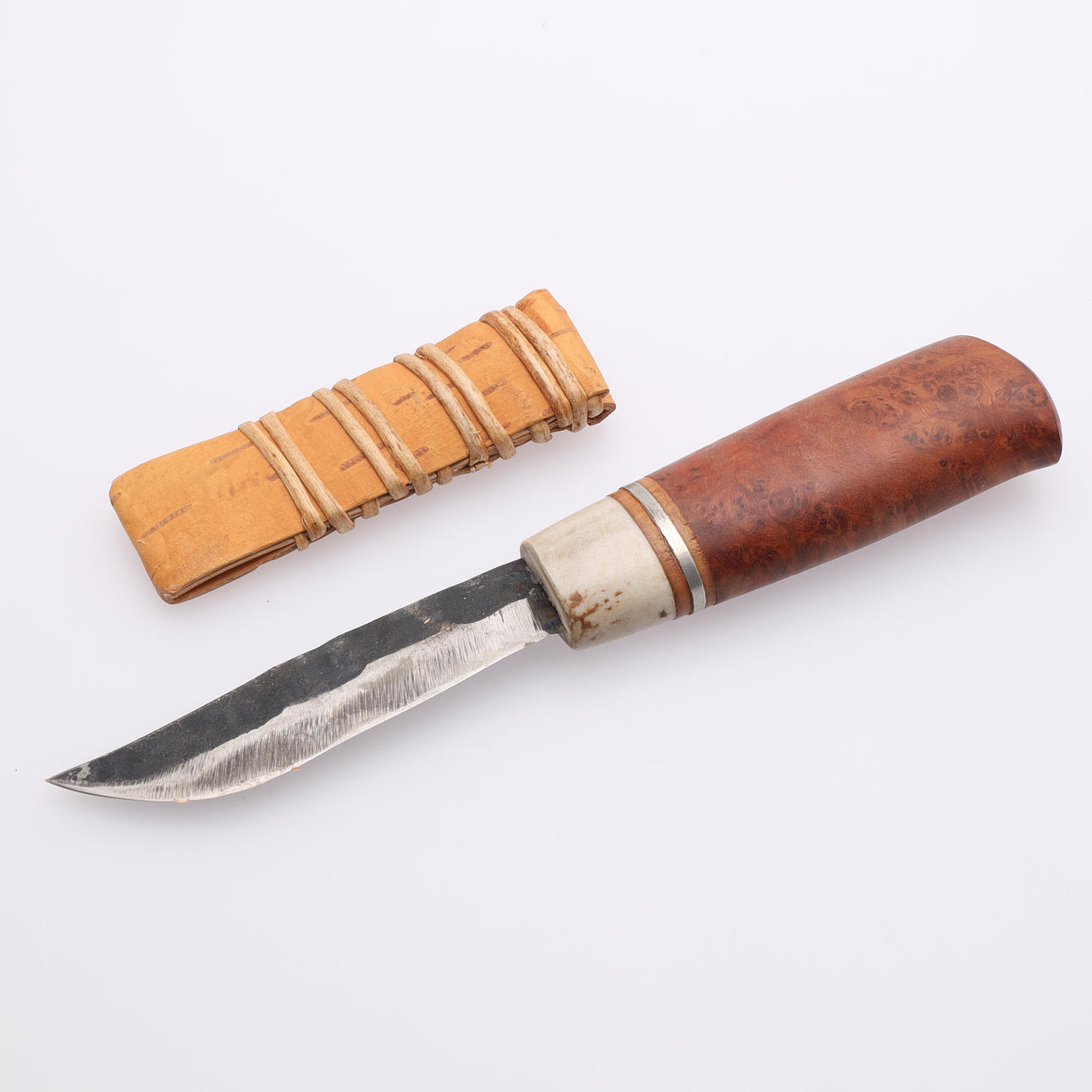 SAMEKNIV, horn/trä, 1900-tal.