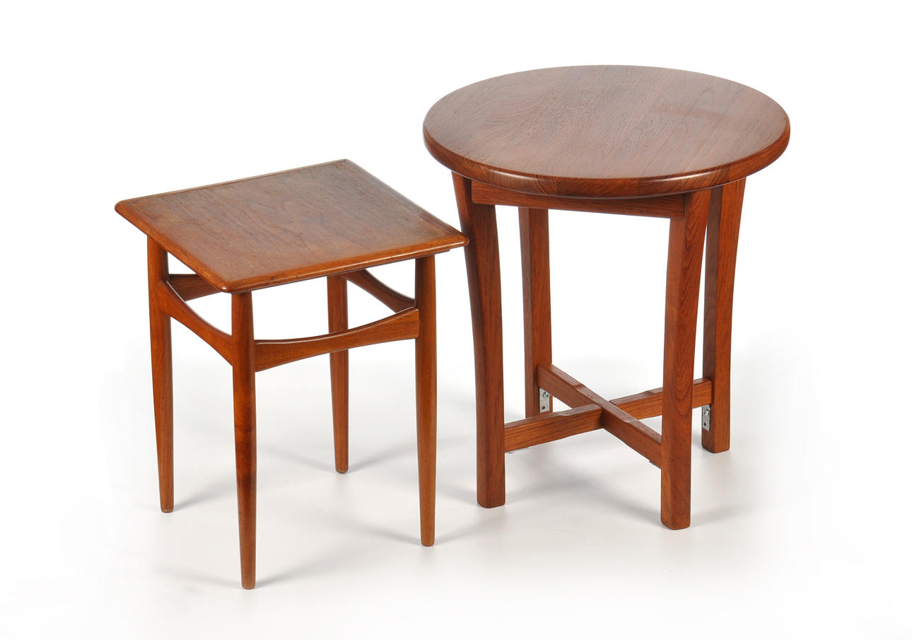 DÄNISCHES TEAK. Taburete + bis.